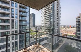 Apartment – The Queensway, Toronto, Ontario,  Canada for C$812,000