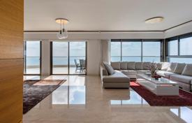 Penthouse in Netanya on Baruch Ram street with sea view for $3,350,000