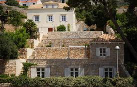 Traditional snow-white villa in the center of Dubrovnik, Dubrovnik-Neretva County, Croatia for 17,500 € per week