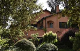 Exclusive villa with a pool and garden on the Appian Way in Rome, Italy for 8,000,000 €