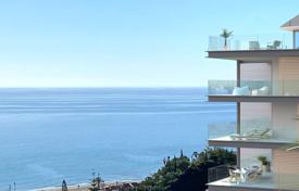 Modern Penthouse with Sea Views for Sale, East Marbella for 999,000 €