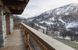 New and exclusive 4 bedroom chalet, panoramic view, in sought after area of Belleville valley (A) for 2,600,000 €