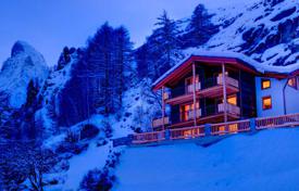 Chalet – Zermatt, Valais, Switzerland for 18,500 € per week