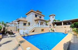 Three-storey villa with a swimming pool in La Zenia, Alicante, Spain for 339,000 €