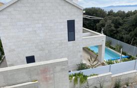 Two-storey house in the immediate vicinity of the sea in Kozino, Croatia for 470,000 €