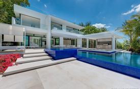 Furnished villa with a plot, a swimming pool, garages, a terrace and an ocean view, Miami Beach, USA for $26,500,000