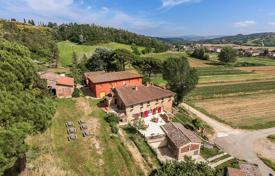 Hamlet in the countryside of San Miniato, Tuscany for 2,500,000 €