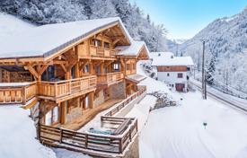 New chalet with a sauna and a jacuzzi, Morzine, France for 13,000 € per week