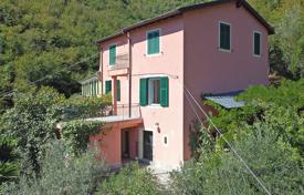 Semi-Detached House With Garden In The First Hill Of Recco, Avegno, Liguria, Italy for 350,000 €