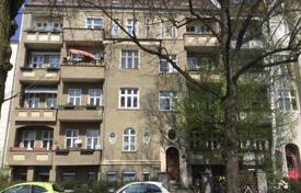 Three-room apartment with a tenant in Pankow, Berlin, Germany for 284,000 €
