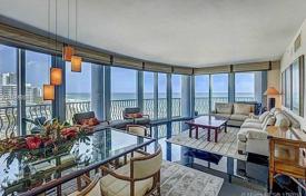 Furnished apartment with ocean views in a residence on the first line of the beach, Miami Beach, Florida, USA for $3,200,000