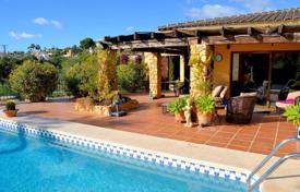 Elegant villa with a pool in La Nucia, Alicante, Spain for 550,000 €