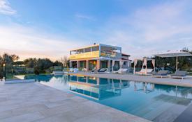 Premium villa with a large swimming pool and a park, San Vincenzo, Italy for 12,500 € per week