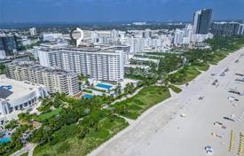 Condo – Lincoln Road, Miami Beach, Florida,  USA for $800,000