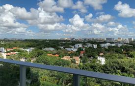 Bright apartment with ocean views in a residence on the first line of the beach, Miami, Florida, USA for $1,155,000
