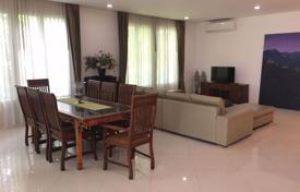 4 bed Condo in The Verandah Khlong Toei Nuea Sub District for 3,030 € per week