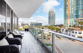 Stylish four-room apartment with ocean views in Miami Beach, Florida, USA for $3,250,000