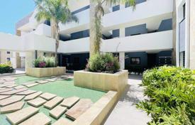 Three-bedroom apartment with a garden in Los Balcones, Alicante, Spain for 487,000 €