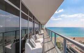 Two-bedroom apartment on the first line of the ocean in Miami Beach, Florida, USA for $2,650,000