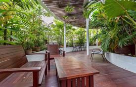 3 bed Duplex in Supalai Place Condominium Khlong Tan Nuea Sub District for $1,129,000