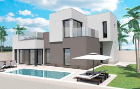 Two-storey villa with a swimming pool at 750 meters from the sea, Torrevieja, Spain for 780,000 €