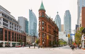 Apartment – Leader Lane, Old Toronto, Toronto,  Ontario,   Canada for C$750,000