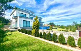 Luxury 4-bedroom villa in Alsancak, Kyrenia for 1,453,000 €
