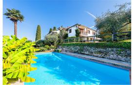 Luxury villa with a swimming pool on the shores of the lake, Sirmione, Italy for 7,390,000 €
