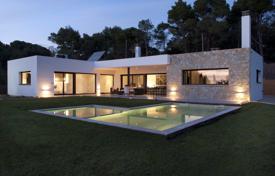 New villa with a pool and a garden in a prestigious area, Begur, Spain for 1,350,000 €