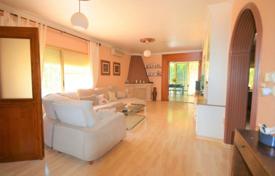 Furnished flat with terrace, Benidorm, Spain for 254,000 €