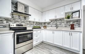 Apartment – Dundas Street West, Toronto, Ontario,  Canada for C$905,000