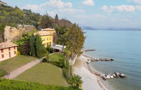 Villa with annex and lake access in Manerba del Garda, Lomabrdy, Italy. Price on request