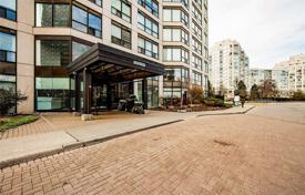 Apartment – Lake Shore Boulevard West, Etobicoke, Toronto,  Ontario,   Canada for C$744,000
