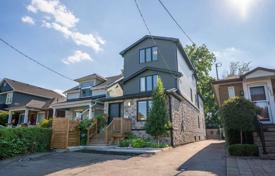 Townhome – George Street, Toronto, Ontario,  Canada for C$2,102,000