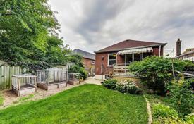 Townhome – East York, Toronto, Ontario,  Canada for C$1,407,000