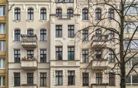 One-bedroom buy-to-let apartment in a renovated historic building, in the center of Charlottenburg, Berlin, Germany for 445,000 €