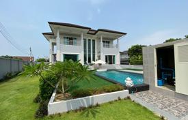 Brand New Private Modern Luxury House with 4 bedrooms. Huay Yai for $552,000