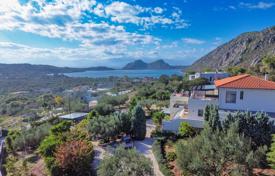 Three-storey villa overlooking the lake in Loutraki, Peloponnese, Greece for 1,580,000 €