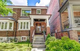 Terraced house – Euclid Avenue, Toronto, Ontario,  Canada for C$1,975,000