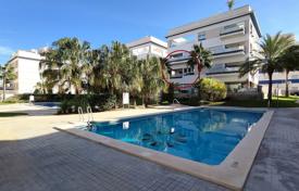 Two-bedroom apartment with a parking in Los Dolses, Alicante, Spain for 209,000 €