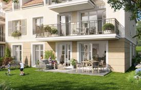 Townhome – Val-d'Oise, Ile-de-France, France for From 306,000 €