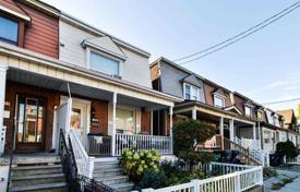 Terraced house – Dufferin Street, Toronto, Ontario,  Canada for C$1,322,000