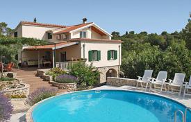 Mediterranean villa with a pool and a garden near the sea, Sibenik, Croatia. Price on request