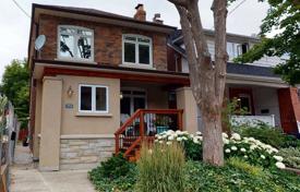 Townhome – Hillsdale Avenue East, Toronto, Ontario,  Canada for C$2,071,000