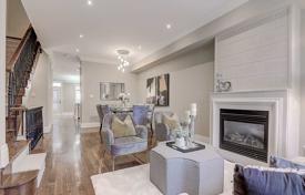 Terraced house – Bayview Avenue, Toronto, Ontario,  Canada for C$2,273,000