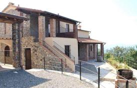 Two-storey villa in Villafranca in Lunigiana, Tuscany, Italy for 700,000 €
