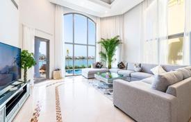 Experience unparalleled luxury at this opulent 5-bedroom villa with a private pool in Palm Jumeirah, Dubai for $16,800 per week