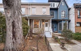 Terraced house – Stafford Street, Old Toronto, Toronto,  Ontario,   Canada for C$1,277,000