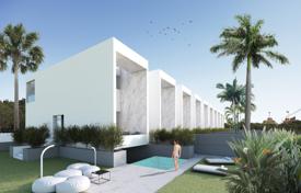 New villas with a pool and a garage in El Albir, Valencia, Spain for 635,000 €