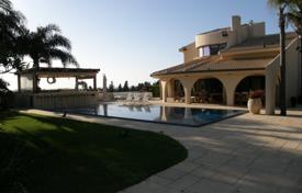 Elite cottage with a terrace, a pool and a large plot with a well-kept garden, Netanya, Israel for $3,935,000